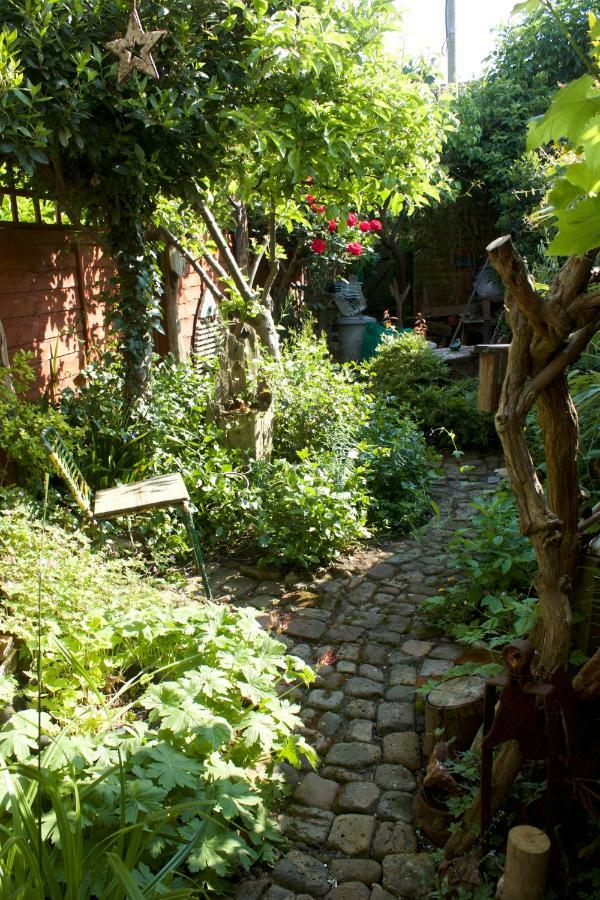 Villa Whitstable Tree House Retreat Exterior foto